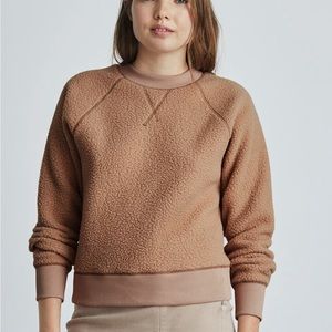 Everlane Women's The Renew Fleece raglan Sweatshirt Size Small Tan Camel